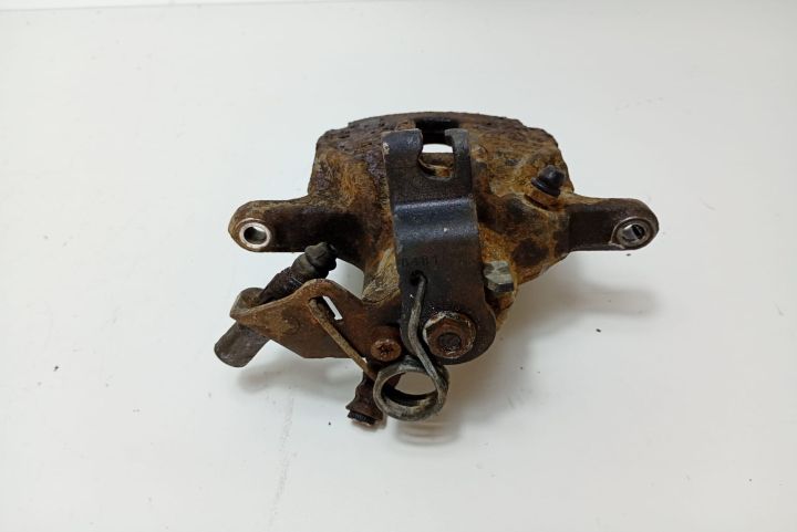 Etrier stanga spate Opel Vivaro  seria