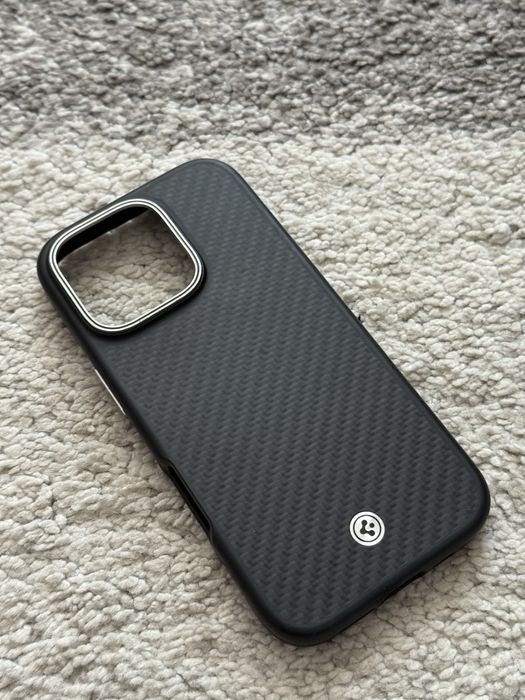 Huse iphone 16 pro