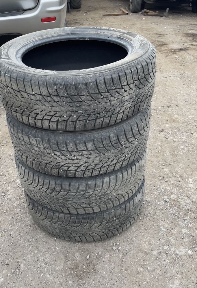 Шины 215 55 R17 всесезонка  Kumho WinterCraft