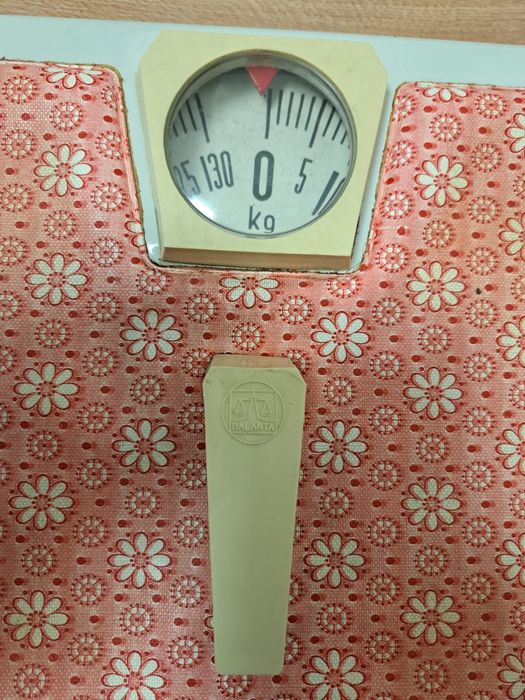 Cantar baie mecanic vechi