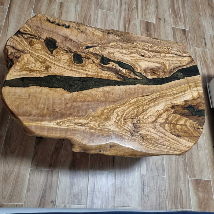 Masa din Lemn de Maslin