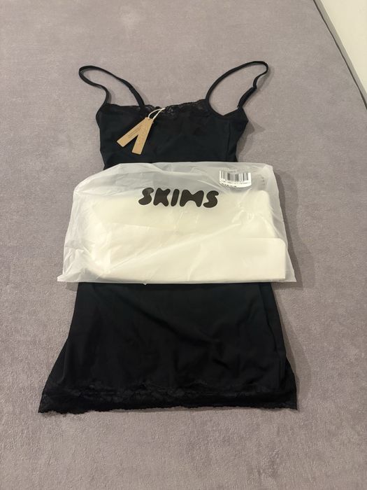 SKIMS dress rochie