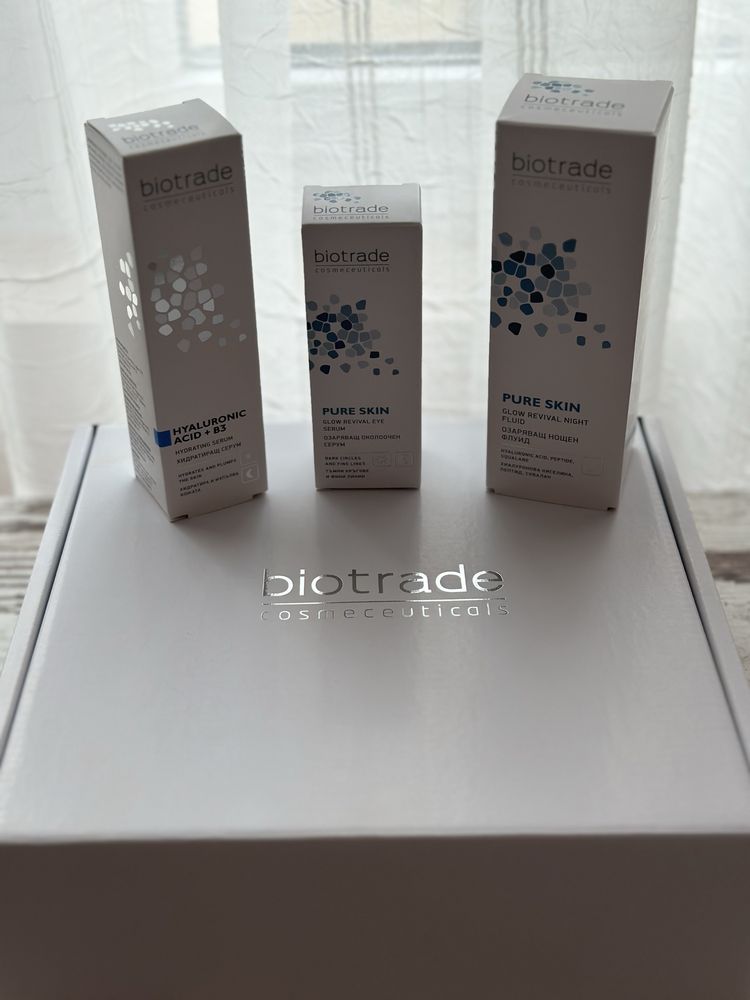 Озаряващ комплект Pure skin Biotrade