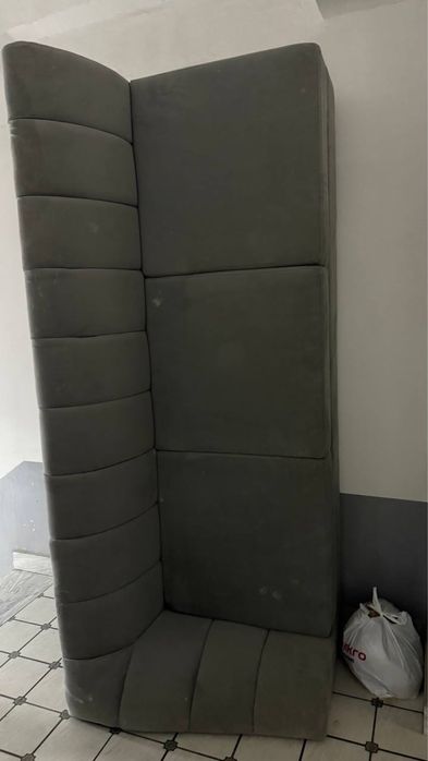 Divan sotiladi arzonga