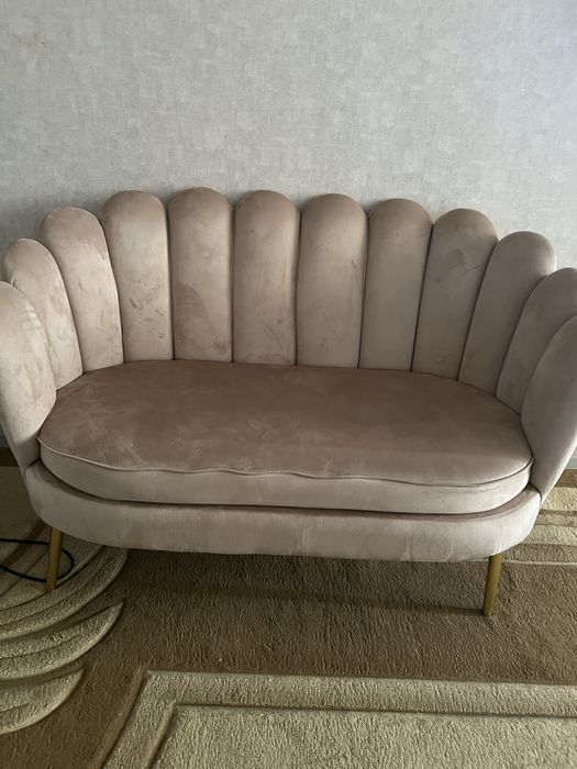 Диван почти новый!В илеальном состоянии