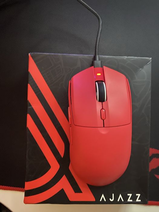Продам игровую беспроводную мышь