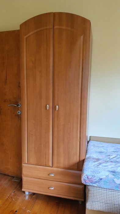 Гардероб двукрилен