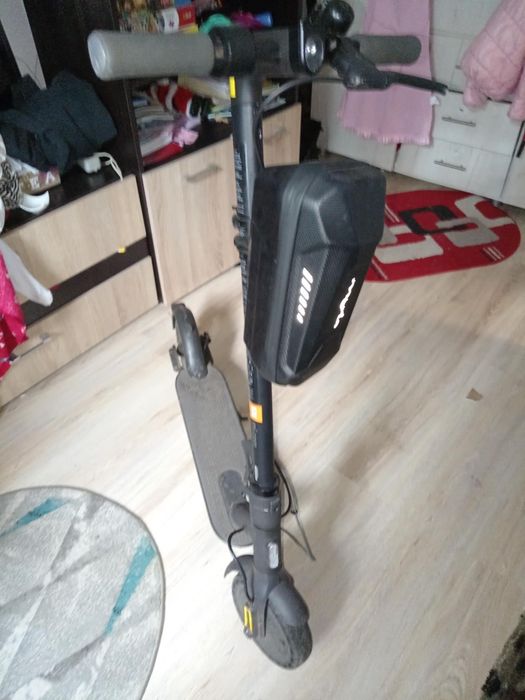 Vand trotineta electrică