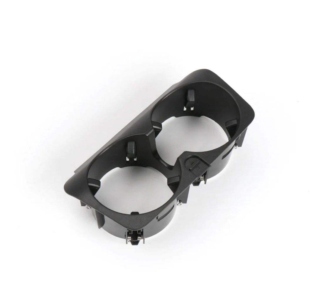 Поставка за чаши Mercedes w212 w204 w205 w213 w207 W447 Cup holder
