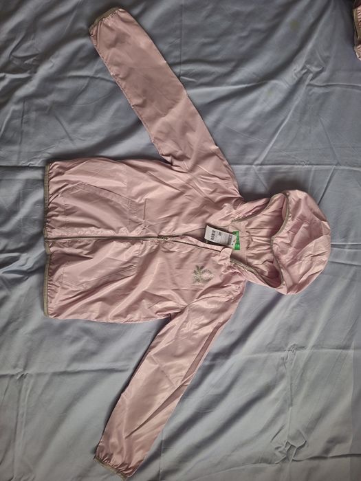 Яке Benetton за момиче 7-8 г., ново