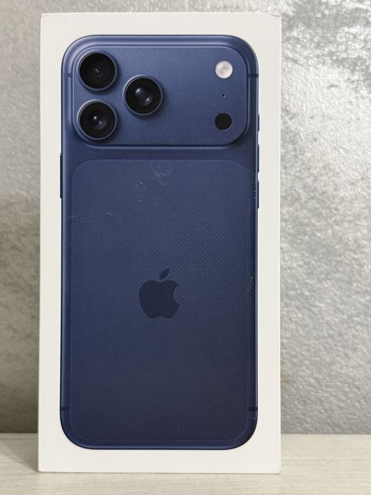 iPhone 17 Pro max Pret 8400 lei