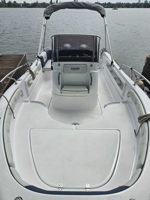 Salupa Ranieri Voyager 640 - echipare 2025(2 motoare noi x 100 Hp)