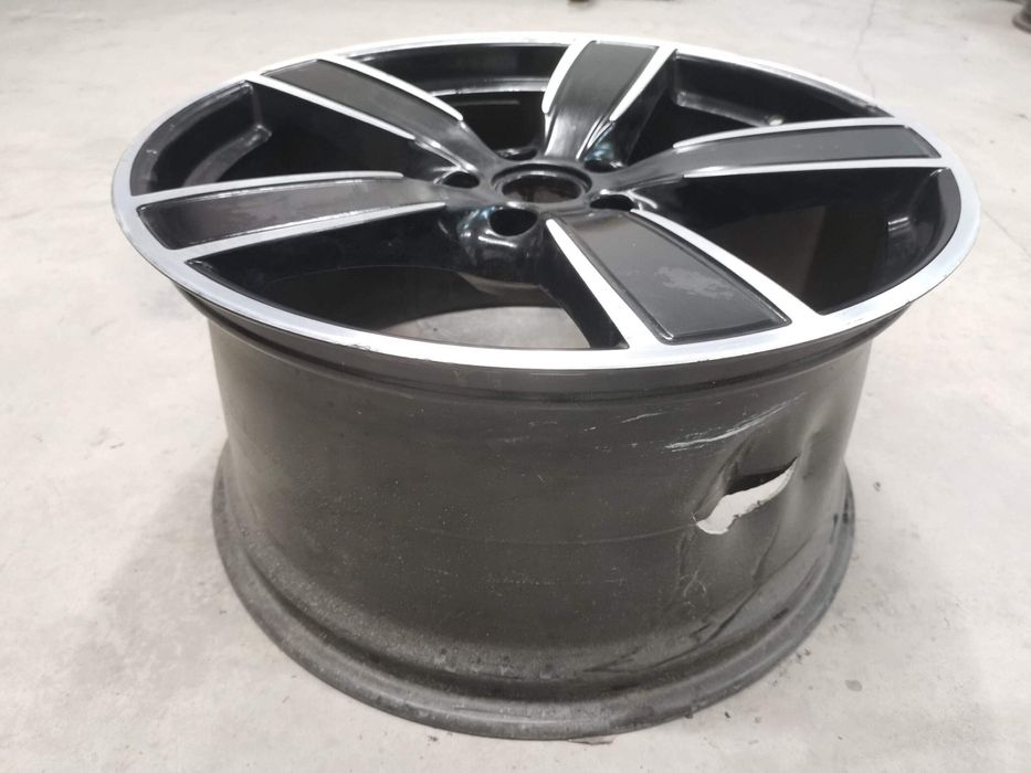Джанта 11.5J X R22 ET61 Порше Кайен 3 9Y Оригинална Авариран Porsche C