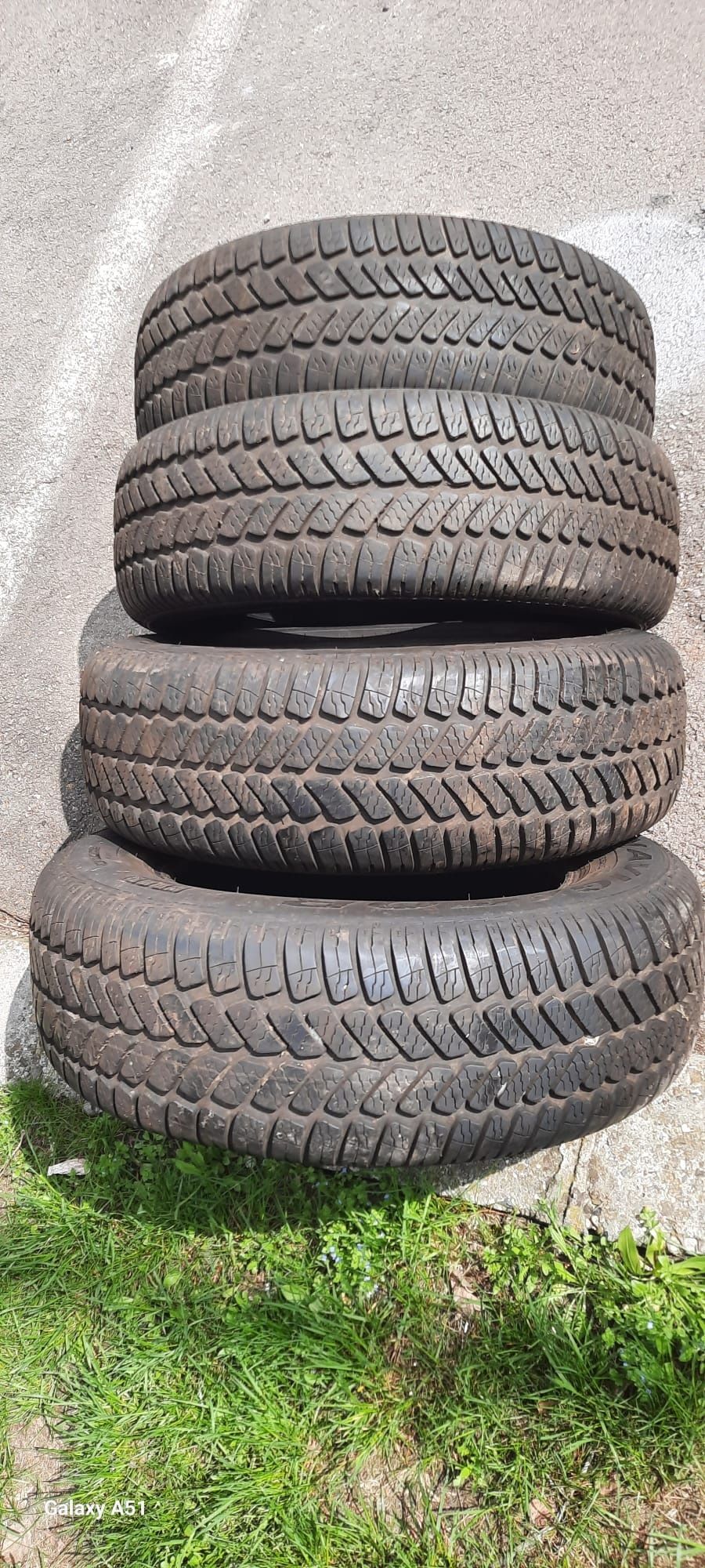 Anvelope iarna Debica R15