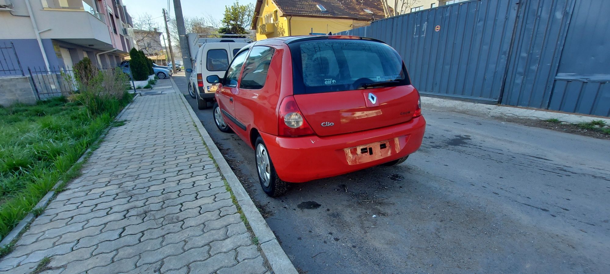 Renault clio на части