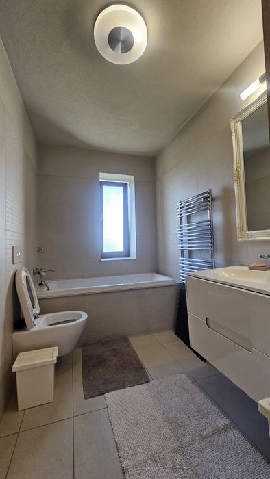 Apartament de inchiriat