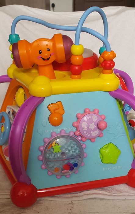 Lot jucarii sau separat.