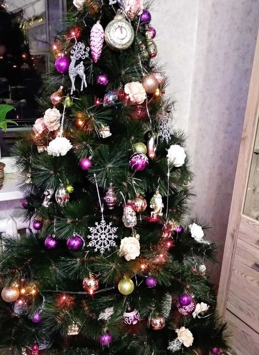 Продам искусственную елку