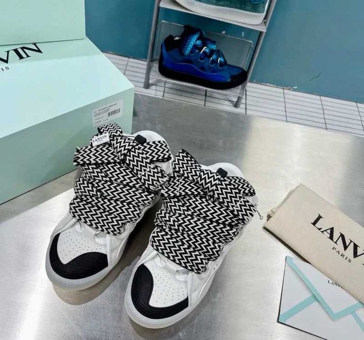 Lanvin Curb, Toate Marimile