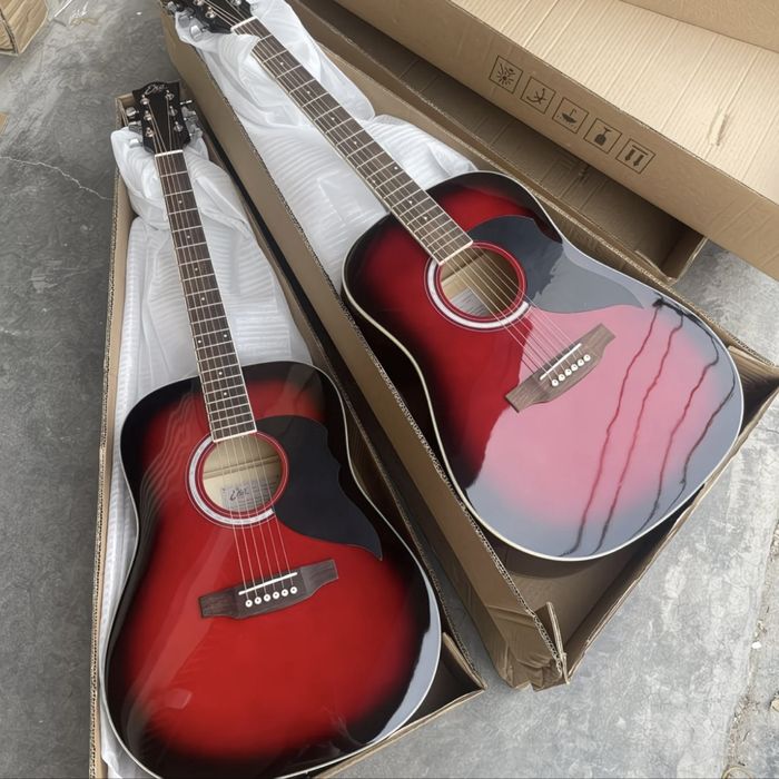 Продаю акустическую гитару (акция)