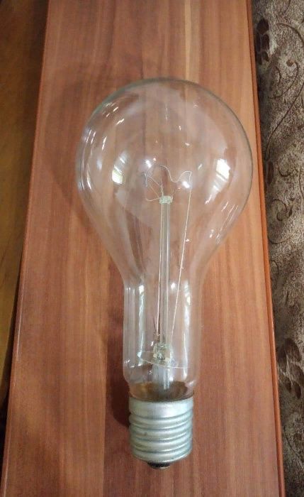 Лампа накаливания 500 Вт