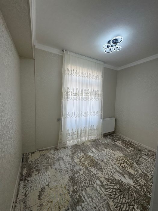 Toshken sh Yashnabod t Qoyliq bozoriga 200 metr  Farg’ona yo’li 100 m