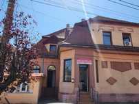 Casa de vanzare / inchiriere