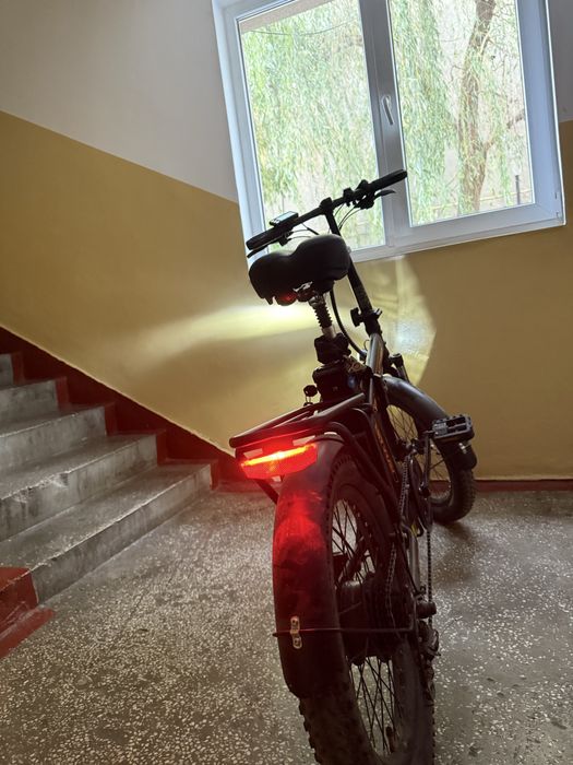 Hitway BK11 - bicicletă electrică pliabilă