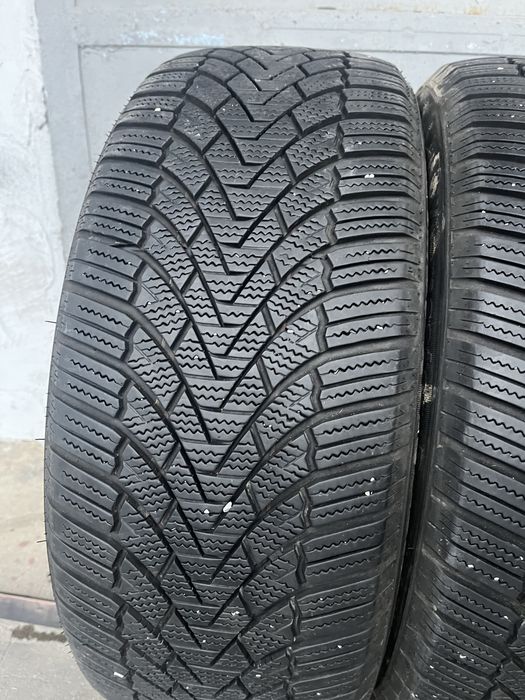 2 бр. зимни гуми 235/45/19 Arivo DOT 2322 6,8 mm