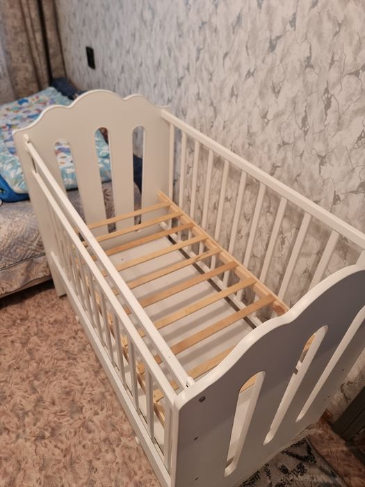 Продам  детскую кровать