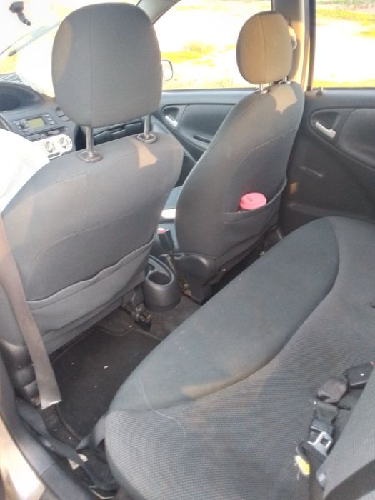 Toyota Yaris на части