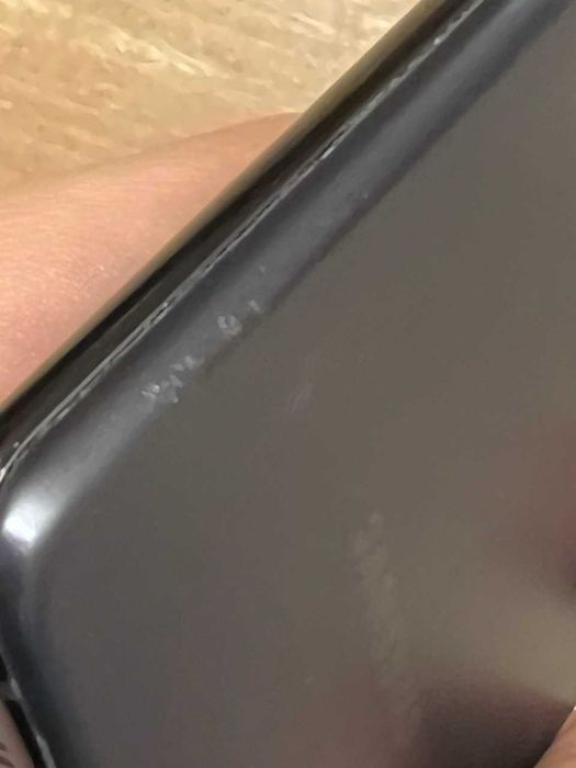 Samsung S21 5G / 128GB / 8GB / Черен / пукнато стъкло / не е заключен