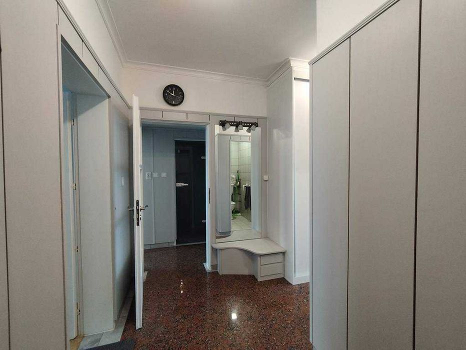 Дава се под наем Тристаен апартамент в София, Света Троица - 120 кв.м за 800 € - Снимка #12