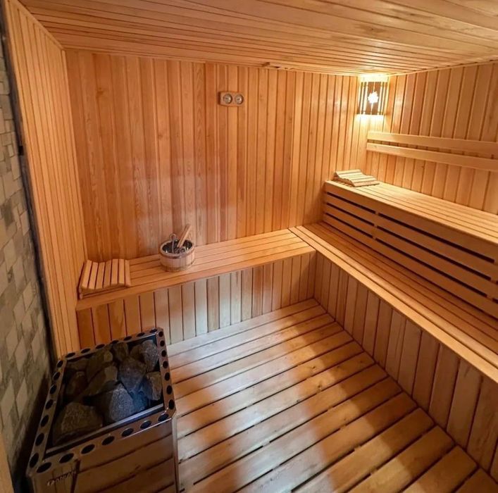 oqtosh dacha  (quyoshga yaqin joyda joylashgan)