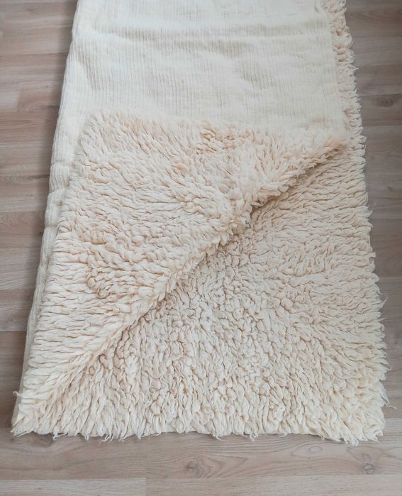 Нов вълнен китеник