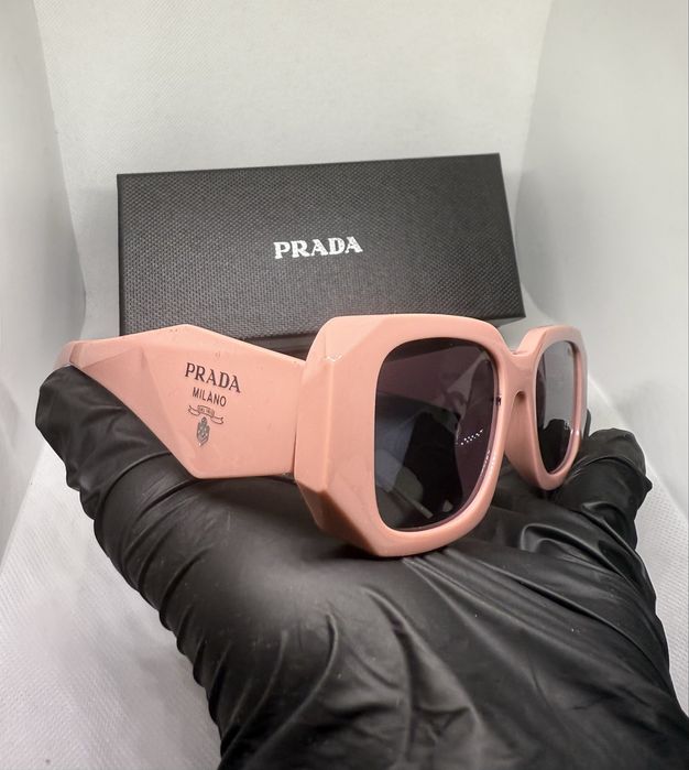 Ochelari de soare Prada Runaway Pink