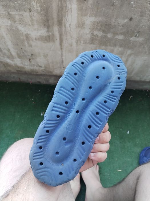 Papuci lv mărimea 40-41