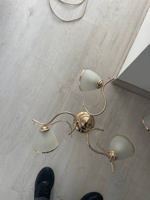 Люстры новые разные