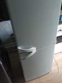 Продается Холодильник indesit