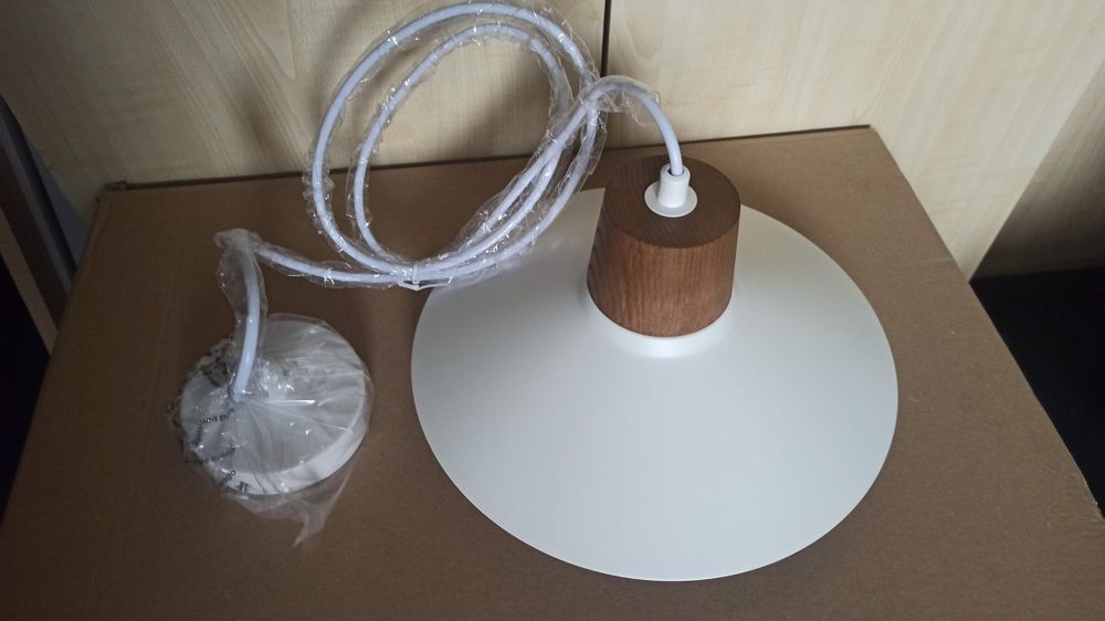 Lampă pendul de plafon