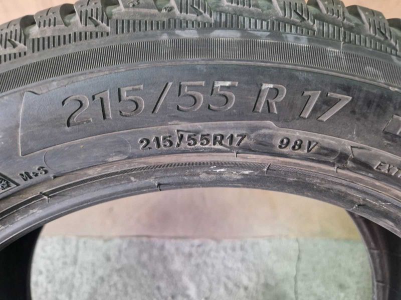 2 Michelin R17 215/55
зимни гуми 
DOT1917
