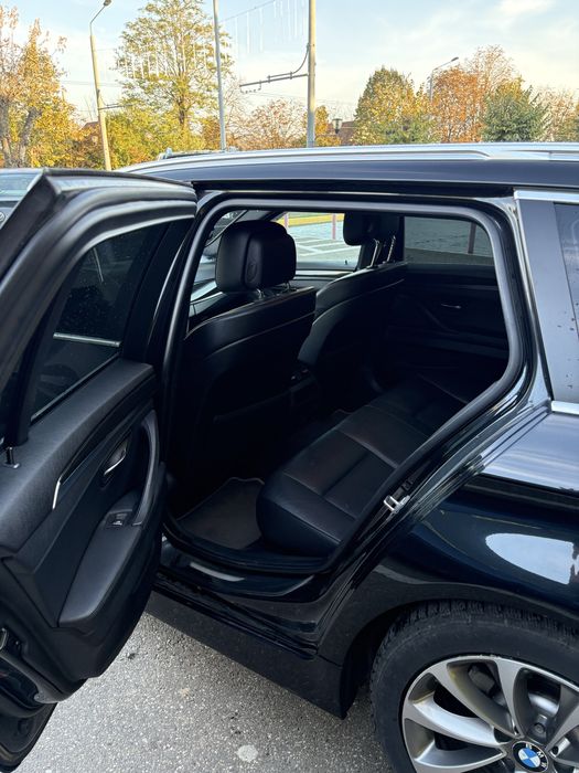 Vand sau schimb BMW SERIA 5, 2012