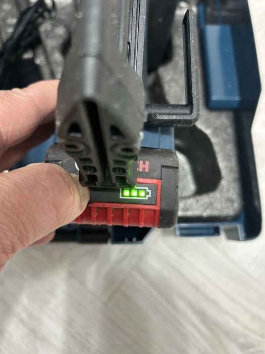 Bosch GNH 18V-64 M pistol de cuie finisaj