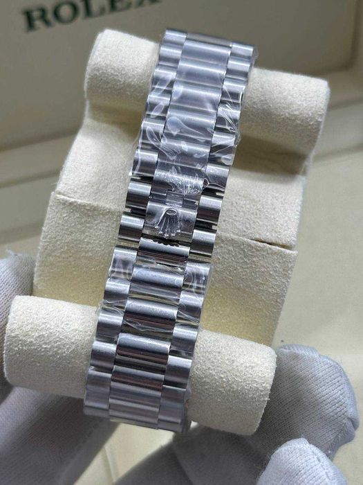 Rolex Day-Date 40mm ref. 228239 - Green Roman Dial