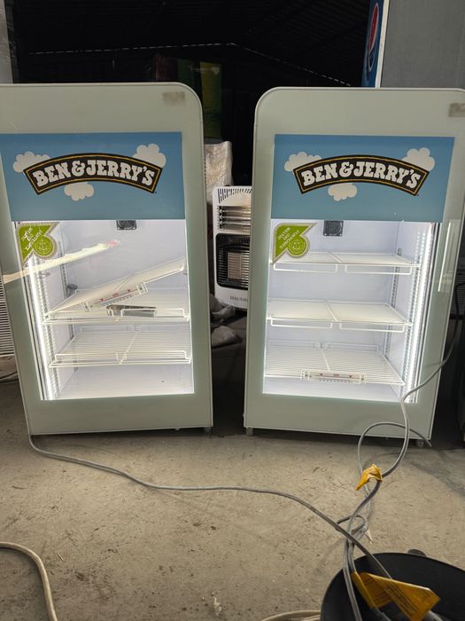 Mini congelator frigorific vertical profesional