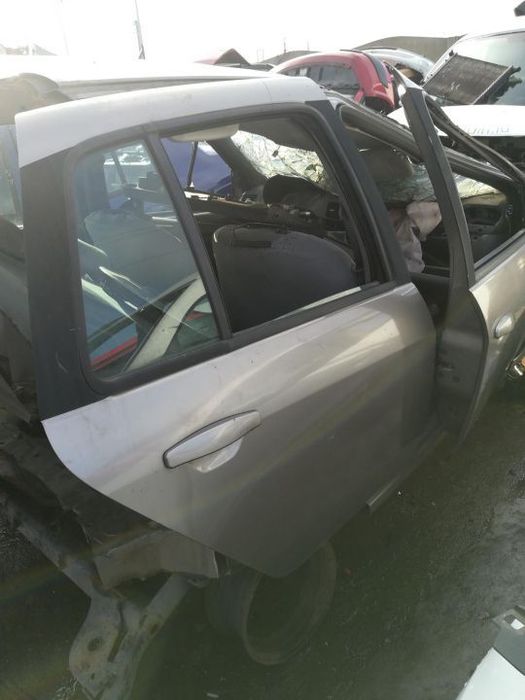 dezmembrez renault symbol thalia 1.5 dci si 1.2 16 valve