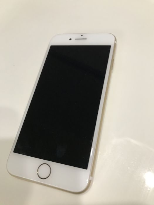 Продам телефон iPhone 6