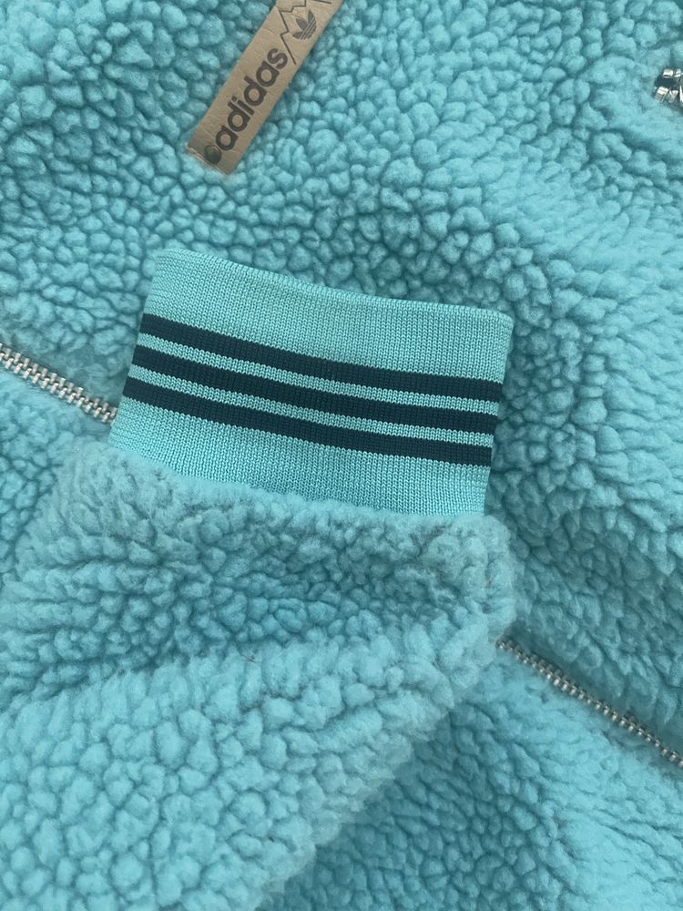 Яке Adidas Адидас S преходно оригинално