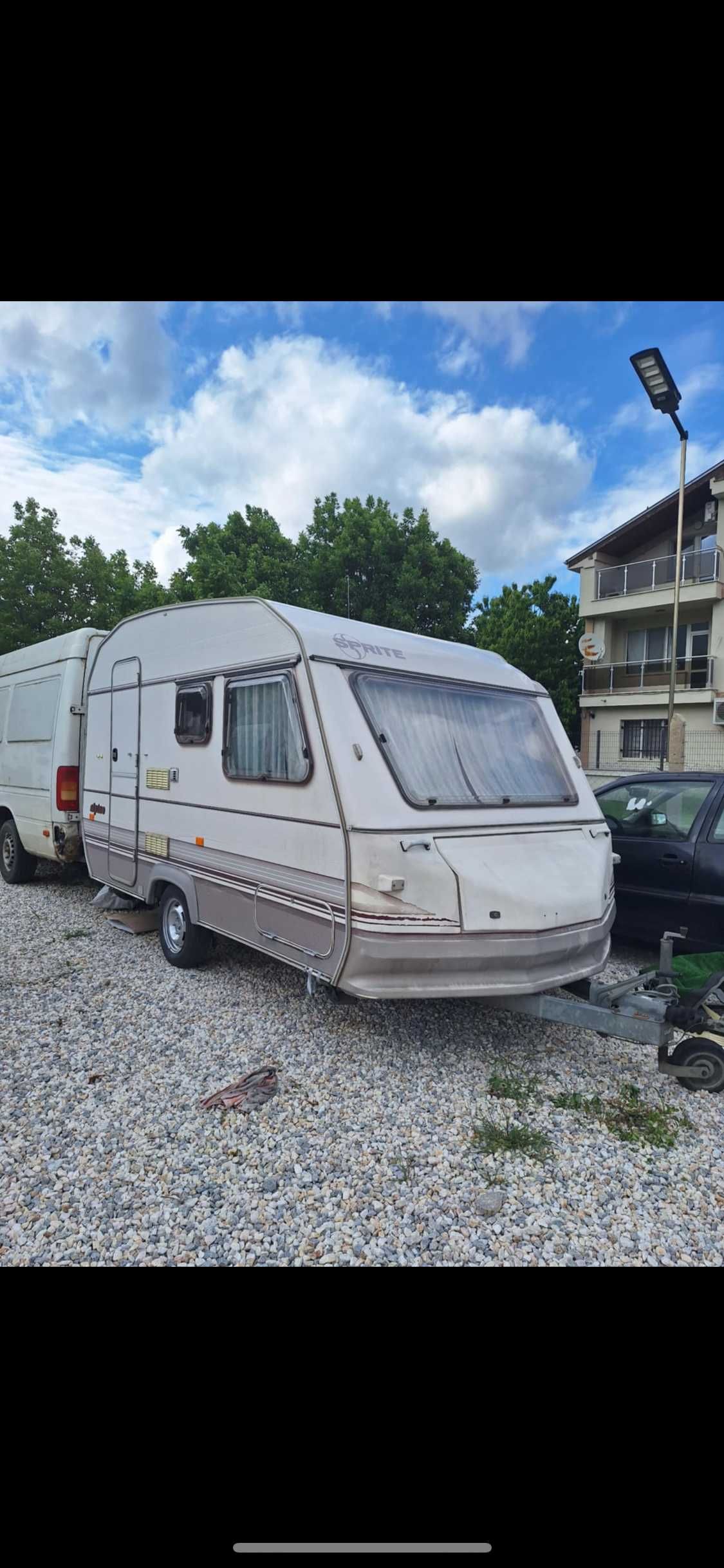 Продавам каравана Алпина 1991 ПЕРФЕКТНО СЪСТОЯНИЕ