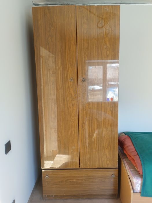 Отдам даром шифонер